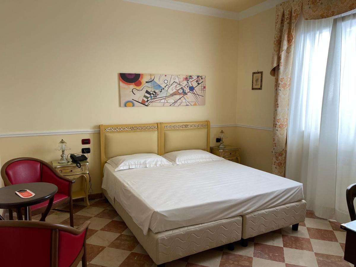 Hotel Trinacria باليرمو المظهر الخارجي الصورة